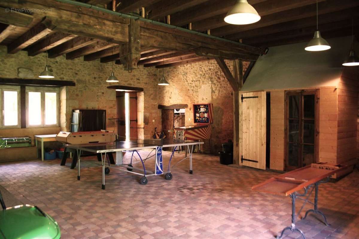 Salle de jeux - Maison à PROISSANS