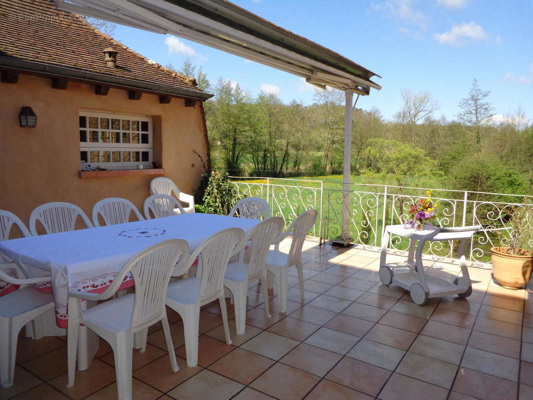 terrasse à l&#039;étage - Maison à PROISSANS