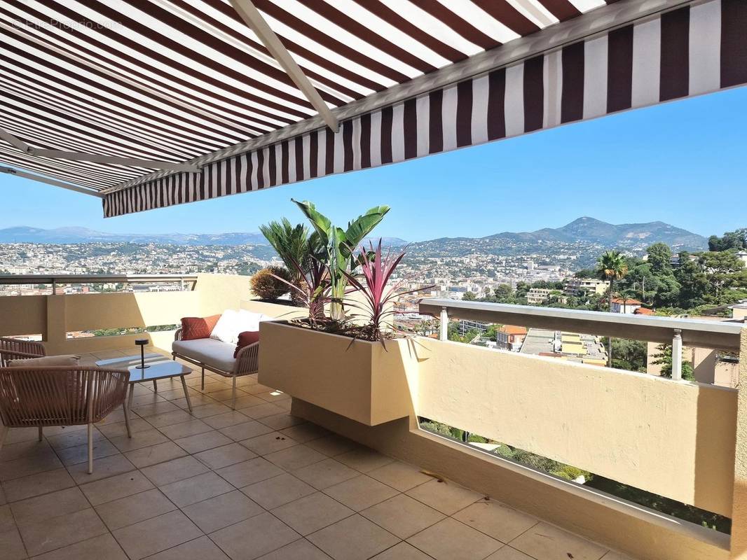 Appartement à NICE