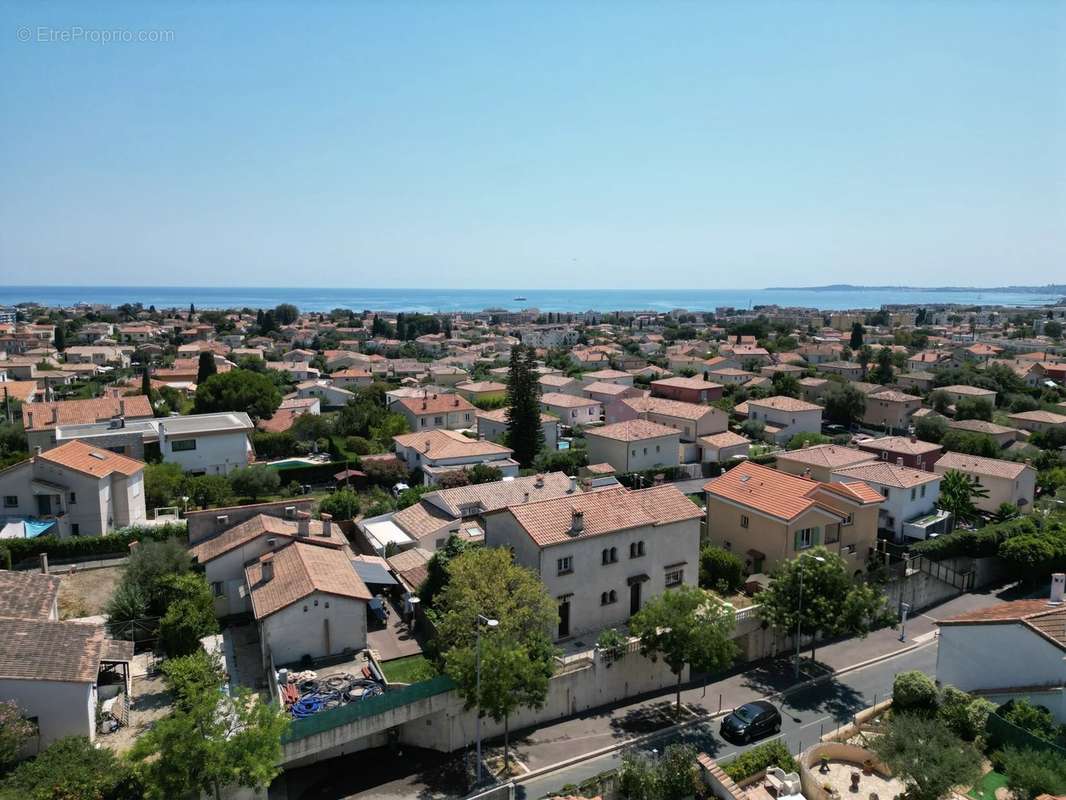 Maison à CAGNES-SUR-MER