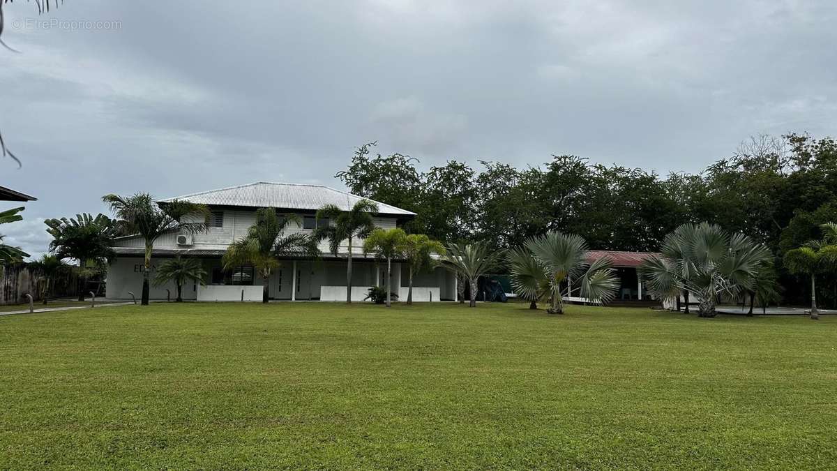 Appartement à KOUROU