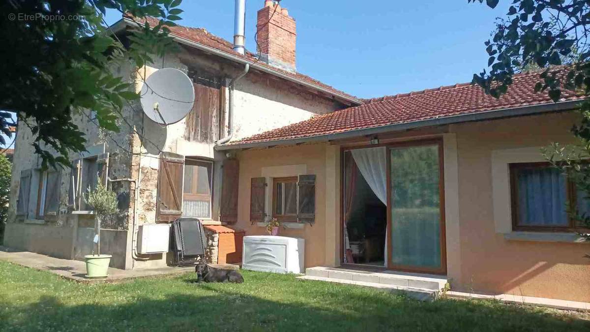 Maison à VAYRES