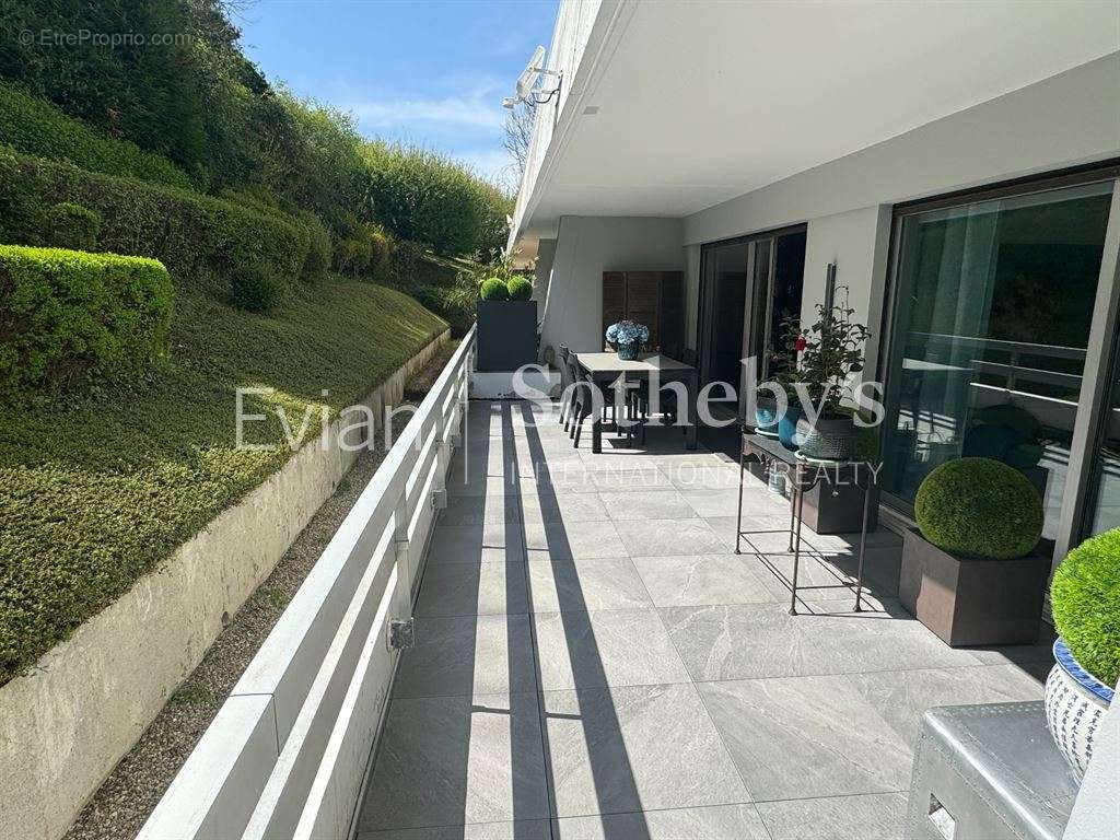 Appartement à EVIAN-LES-BAINS