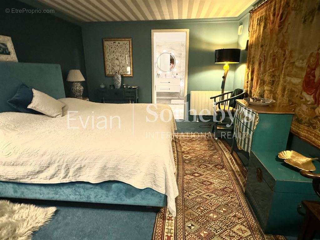 Appartement à EVIAN-LES-BAINS