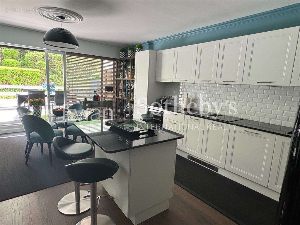 Appartement à EVIAN-LES-BAINS