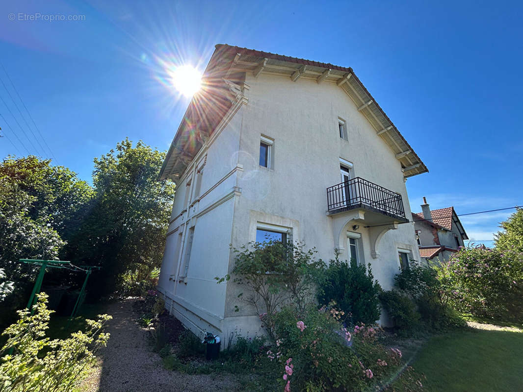 Maison à EVAUX-LES-BAINS