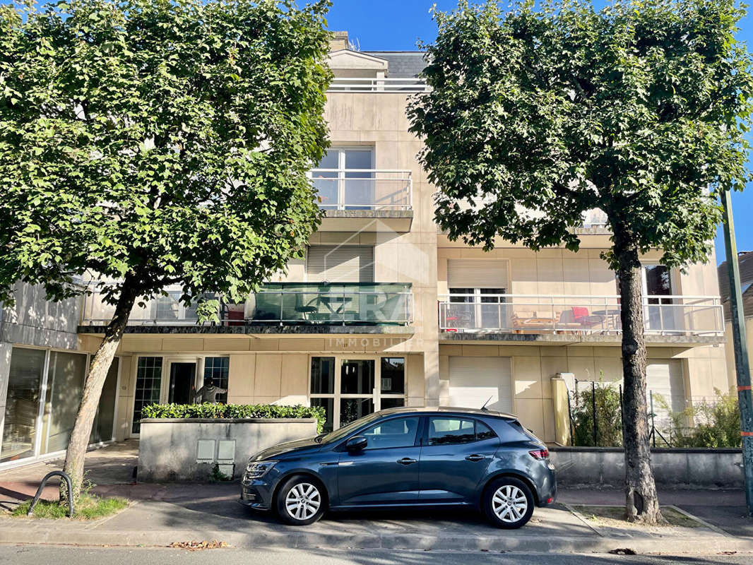 Appartement à SAINT-MAUR-DES-FOSSES