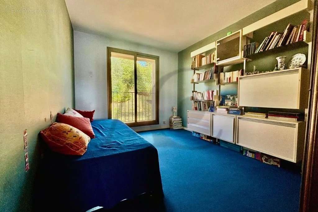 Appartement à VILLENEUVE-LOUBET