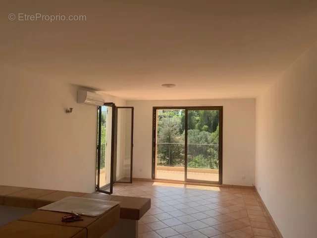 Appartement à VILLENEUVE-LOUBET