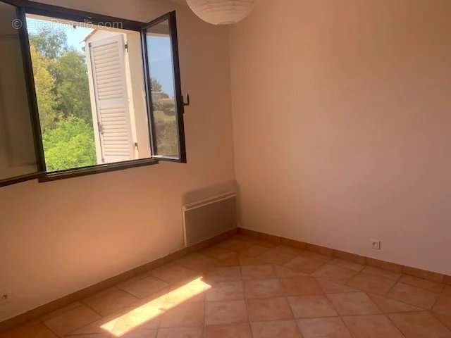 Appartement à VILLENEUVE-LOUBET