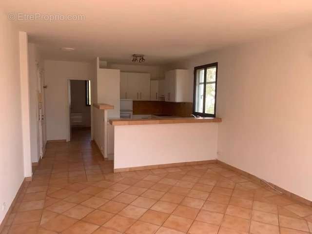 Appartement à VILLENEUVE-LOUBET