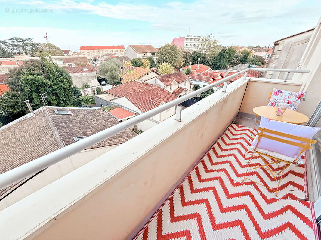 Appartement à BORDEAUX