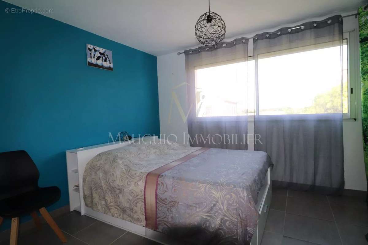 Appartement à MAUGUIO