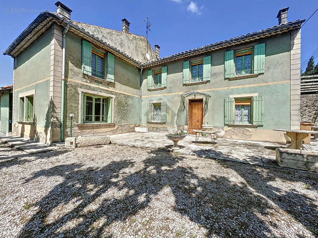 Maison à CHEVAL-BLANC