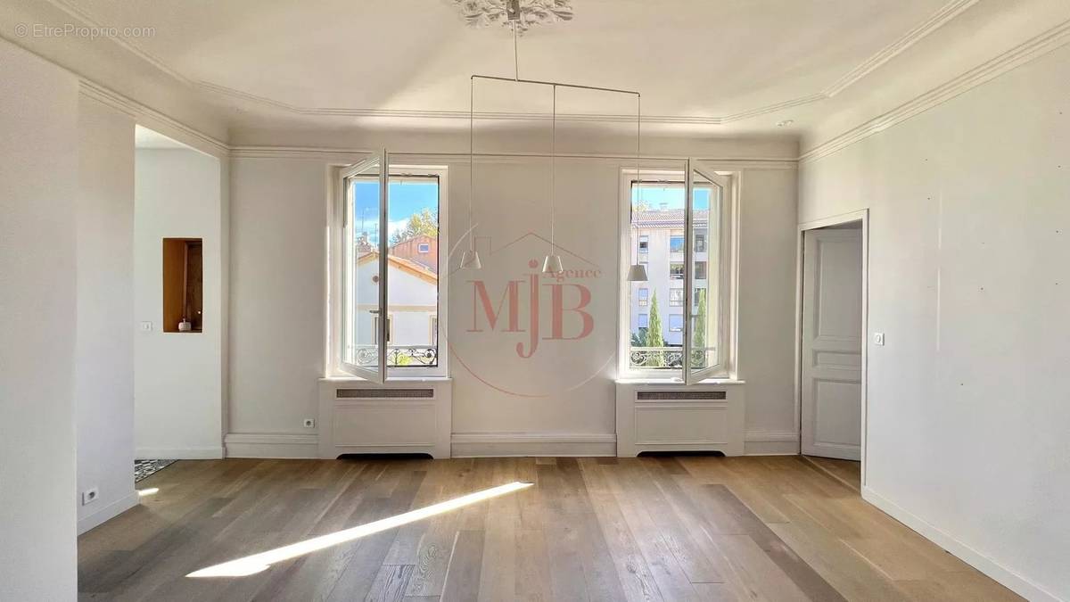 Appartement à AIX-EN-PROVENCE