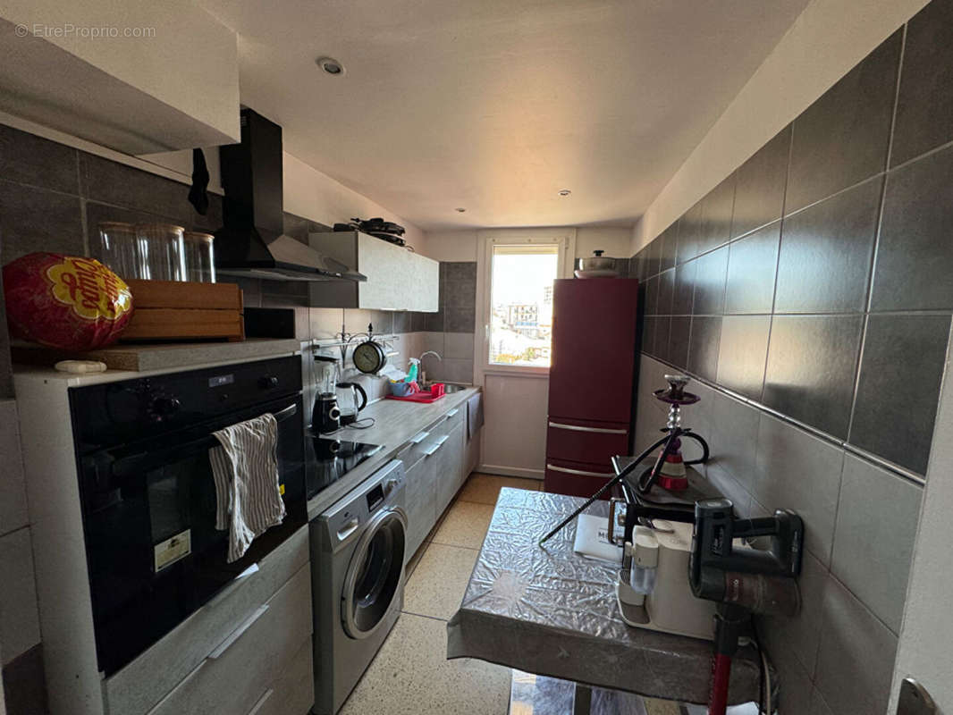 Appartement à MARSEILLE-14E