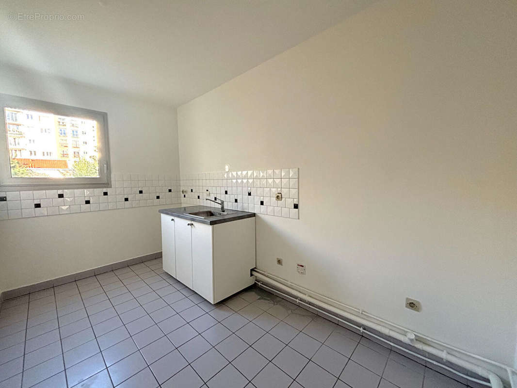 Appartement à PARIS-20E