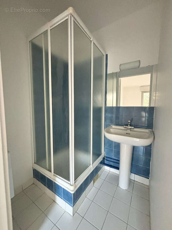 Appartement à PARIS-20E