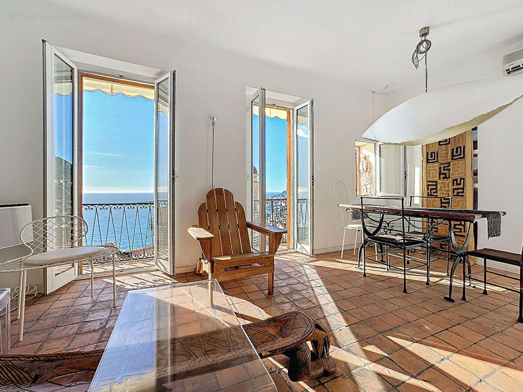 Appartement à ROQUEBRUNE-CAP-MARTIN