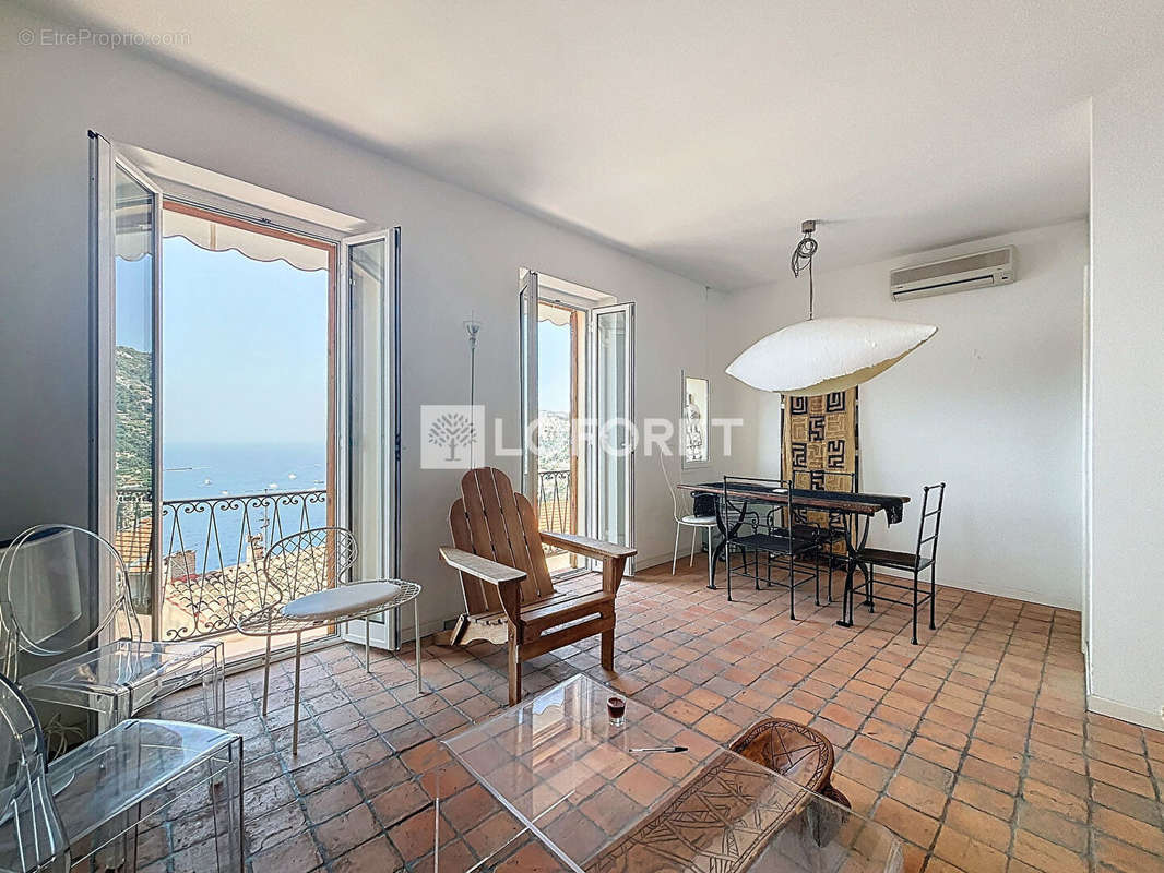 Appartement à ROQUEBRUNE-CAP-MARTIN