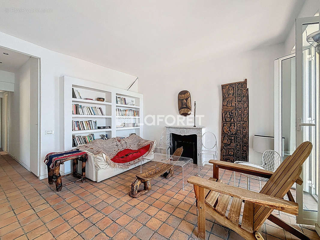 Appartement à ROQUEBRUNE-CAP-MARTIN