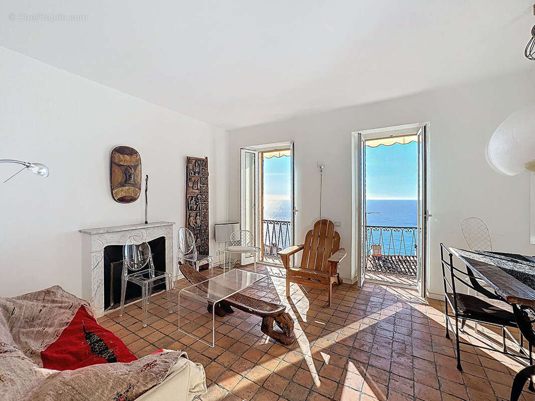 Appartement à ROQUEBRUNE-CAP-MARTIN