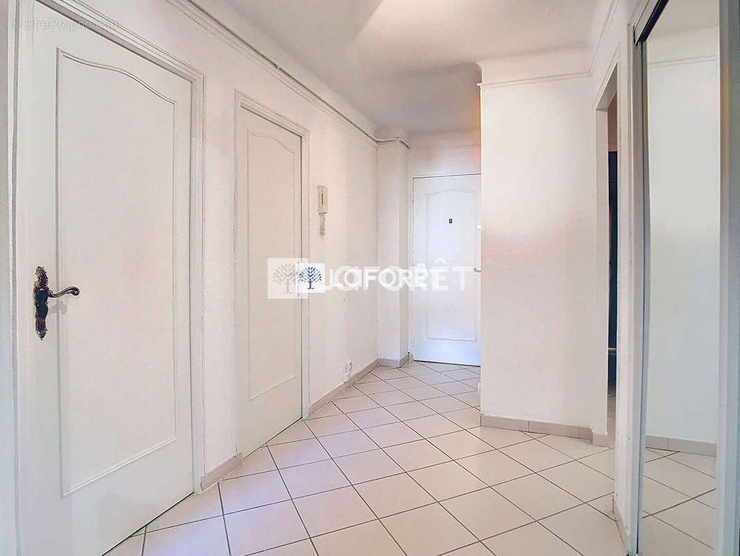 Appartement à MENTON