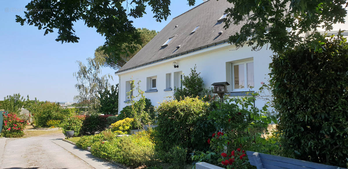 Maison à SAINT-GEREON