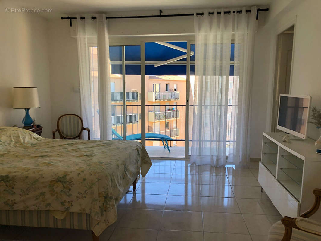 Appartement à HYERES