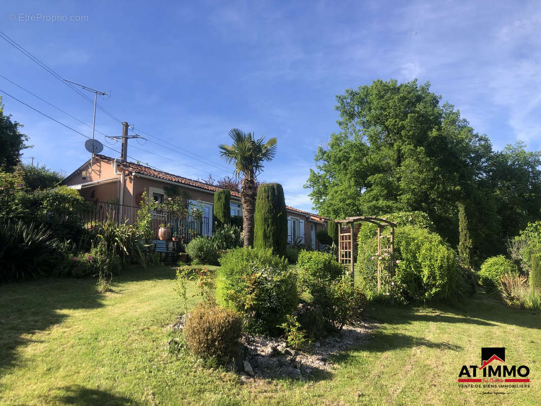 Maison à CHALAIS