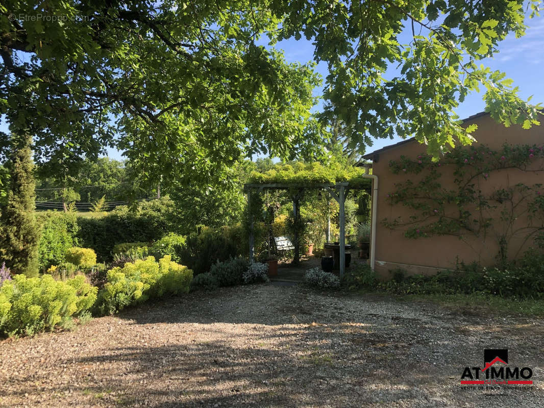 Maison à CHALAIS