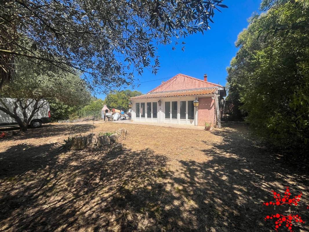 Maison à VILLENEUVE-LES-BEZIERS