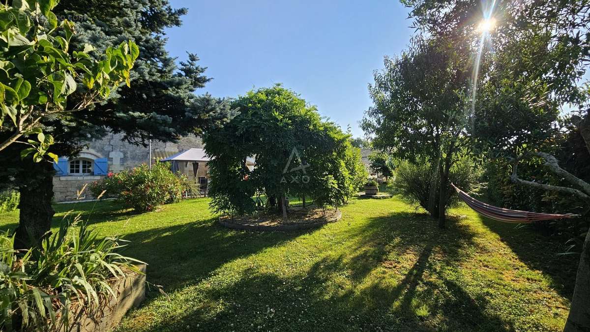 Maison à SAINT-ANDRE-DE-CUBZAC