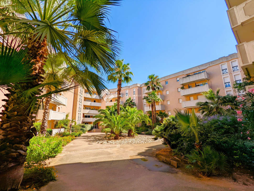 Appartement à HYERES