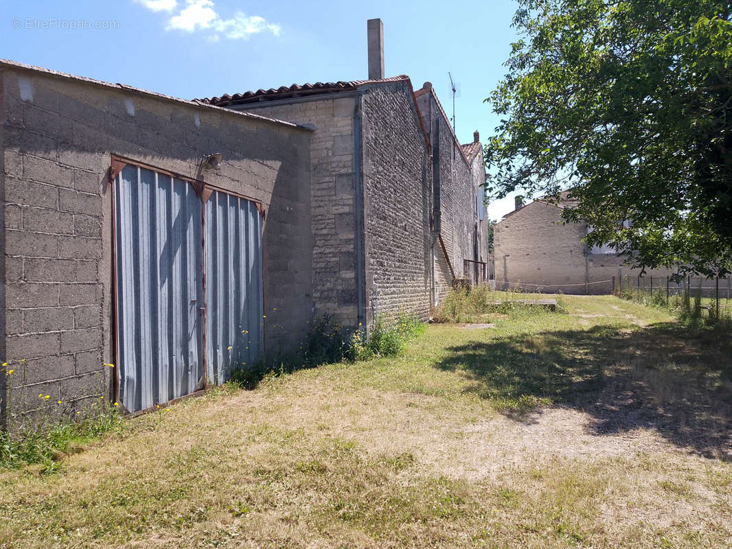 Maison à SIGOGNE