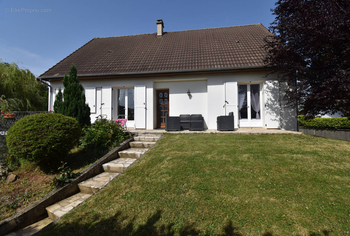 Maison à FONTENAY-SUR-EURE