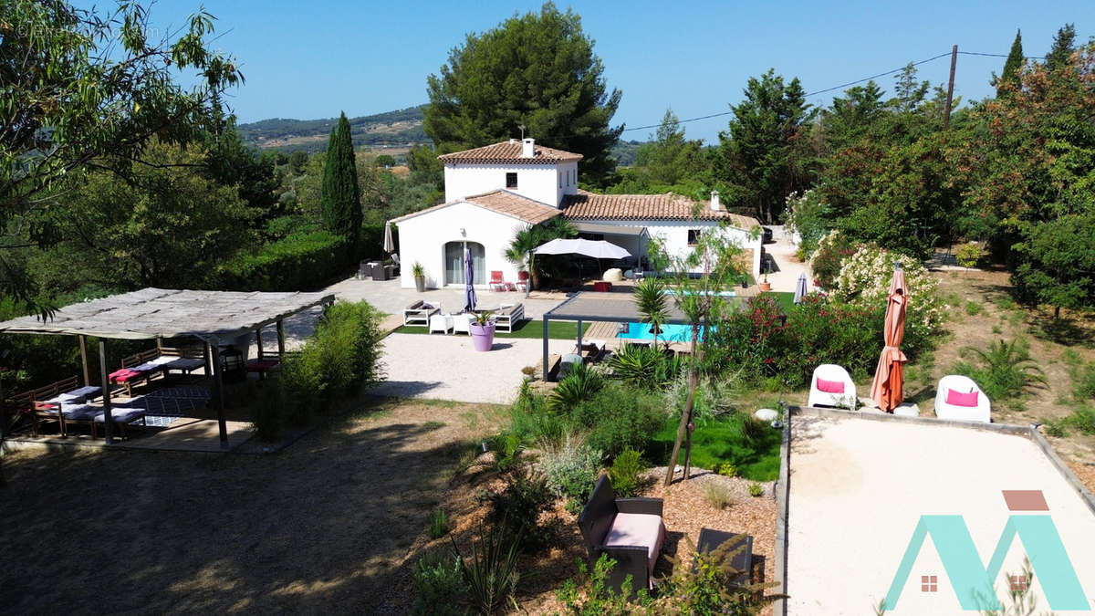 Maison à LE CASTELLET