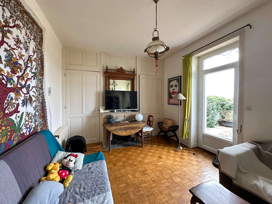 Appartement à CONDRIEU