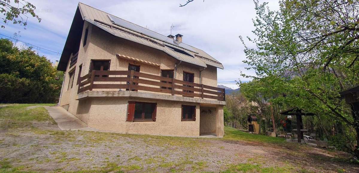 Maison à EMBRUN