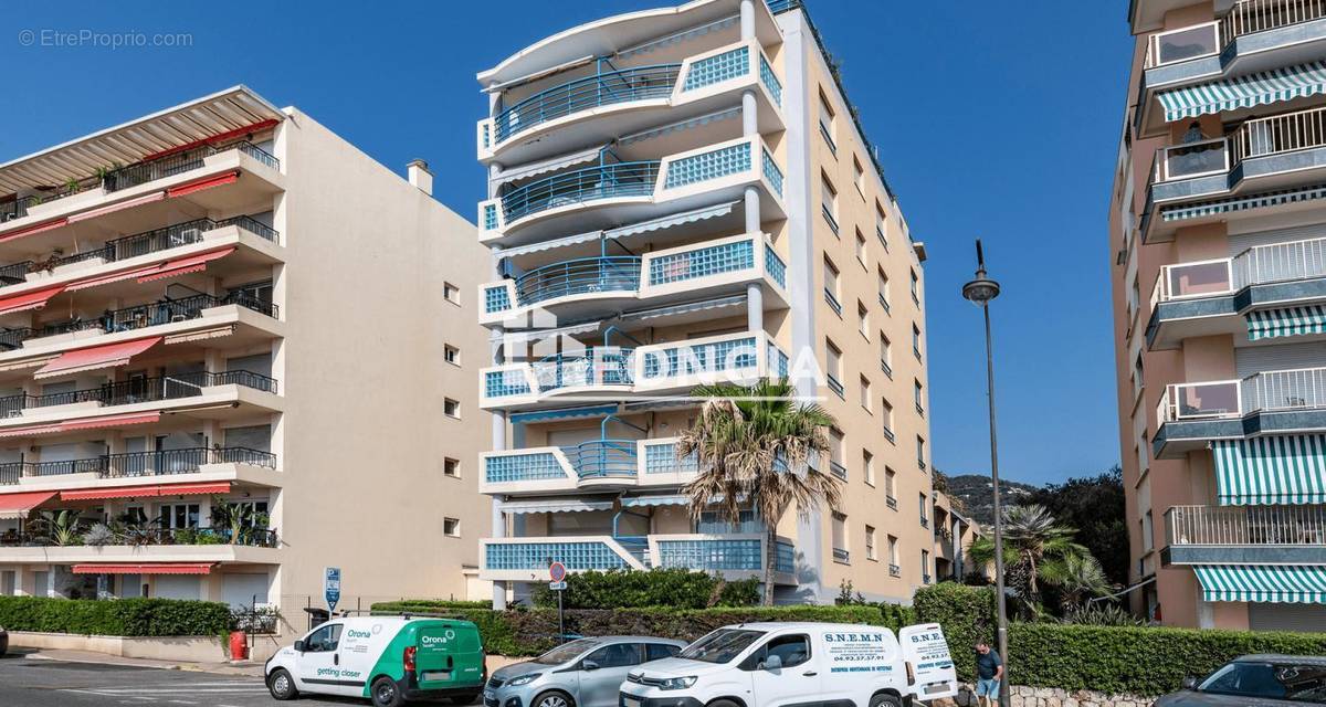 Appartement à ROQUEBRUNE-CAP-MARTIN