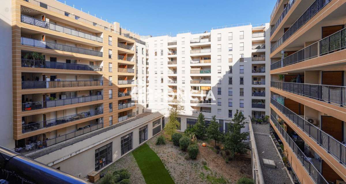 Appartement à MARSEILLE-10E