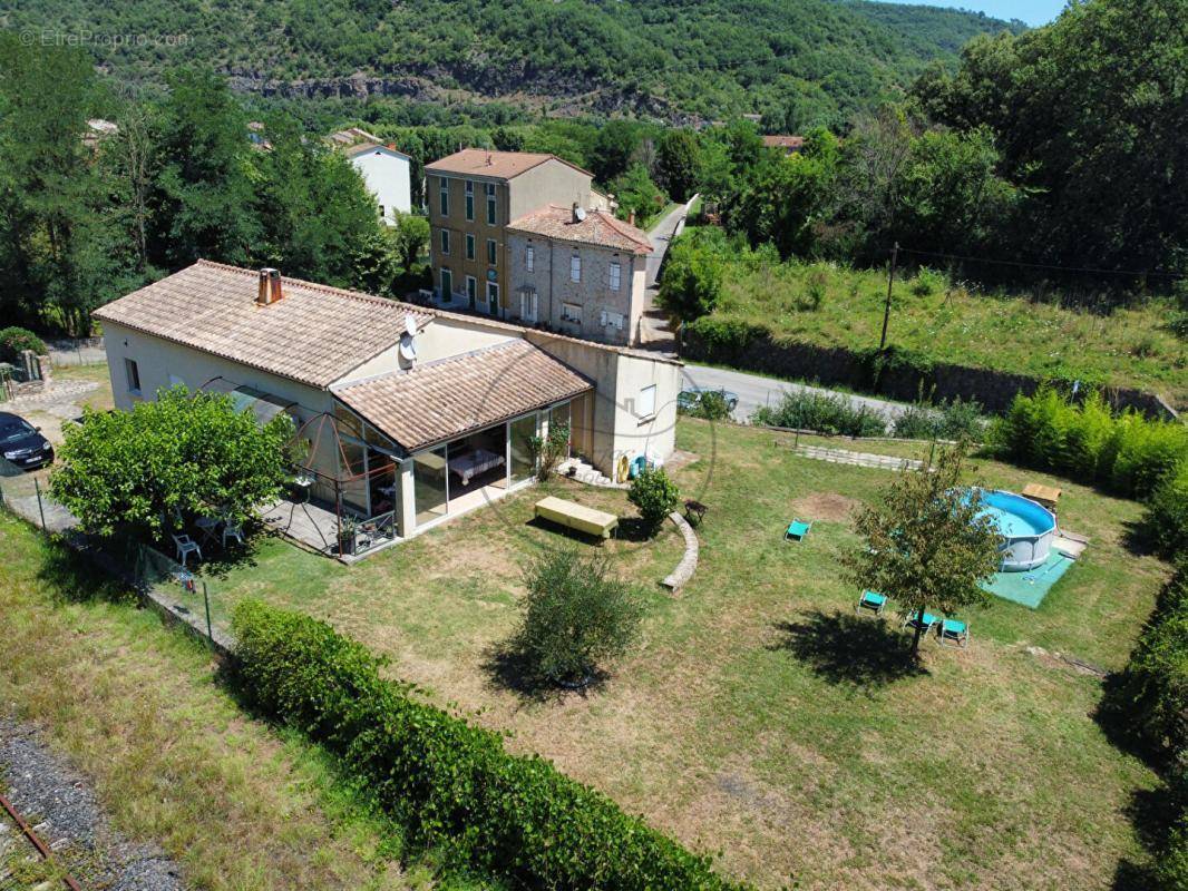 Maison à ROBIAC-ROCHESSADOULE