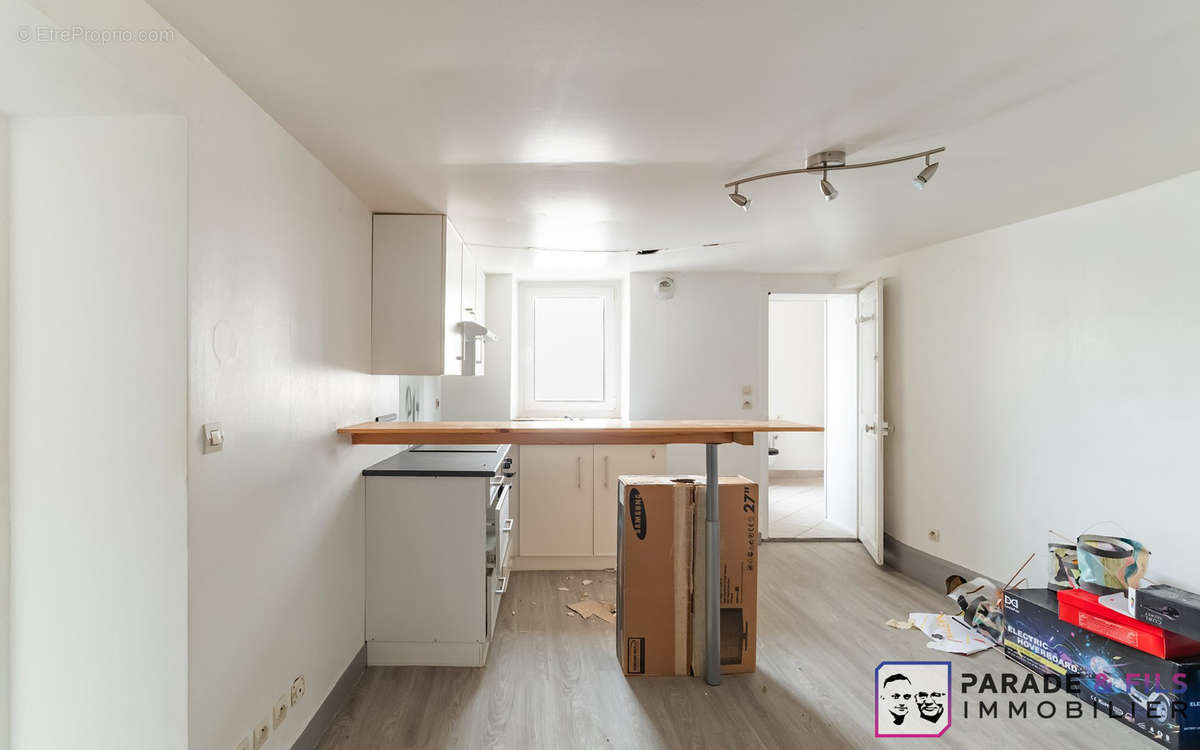 Appartement à LAY-SAINT-CHRISTOPHE