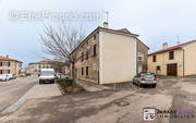 Appartement à LAY-SAINT-CHRISTOPHE