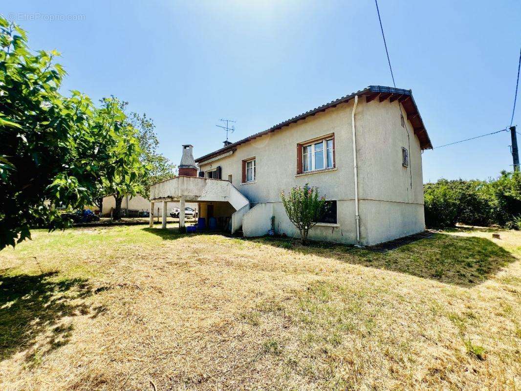 Maison à FLORENTIN