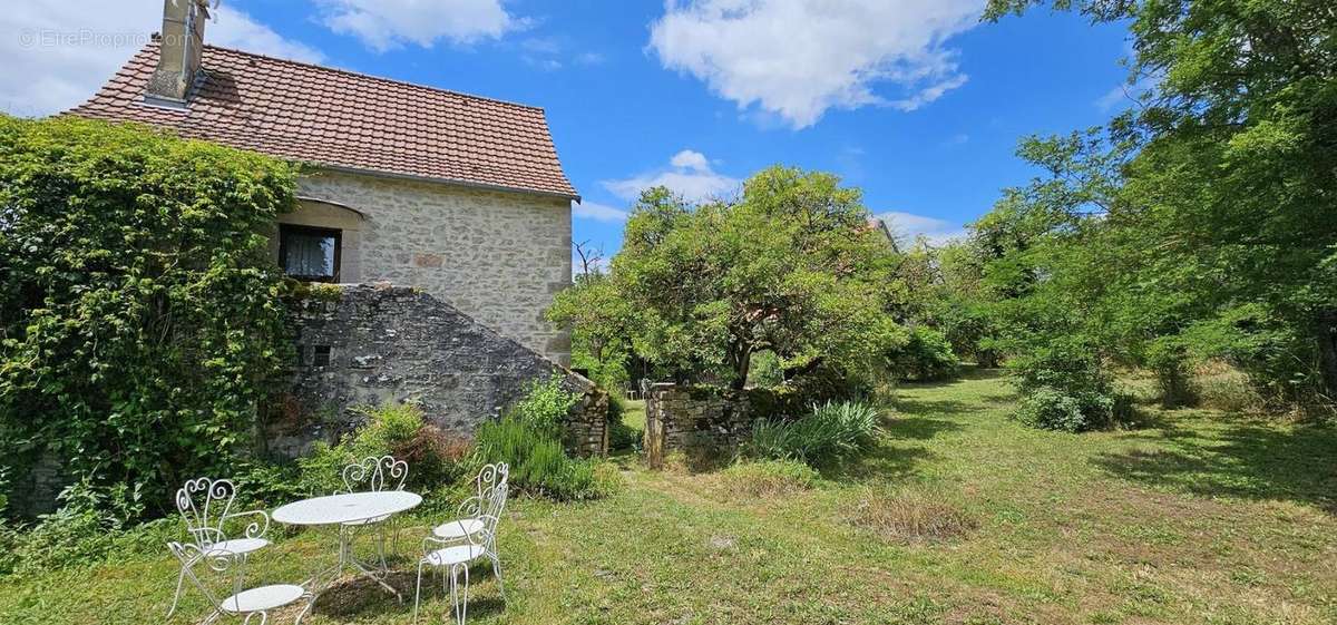 Maison à SALVAGNAC-CAJARC