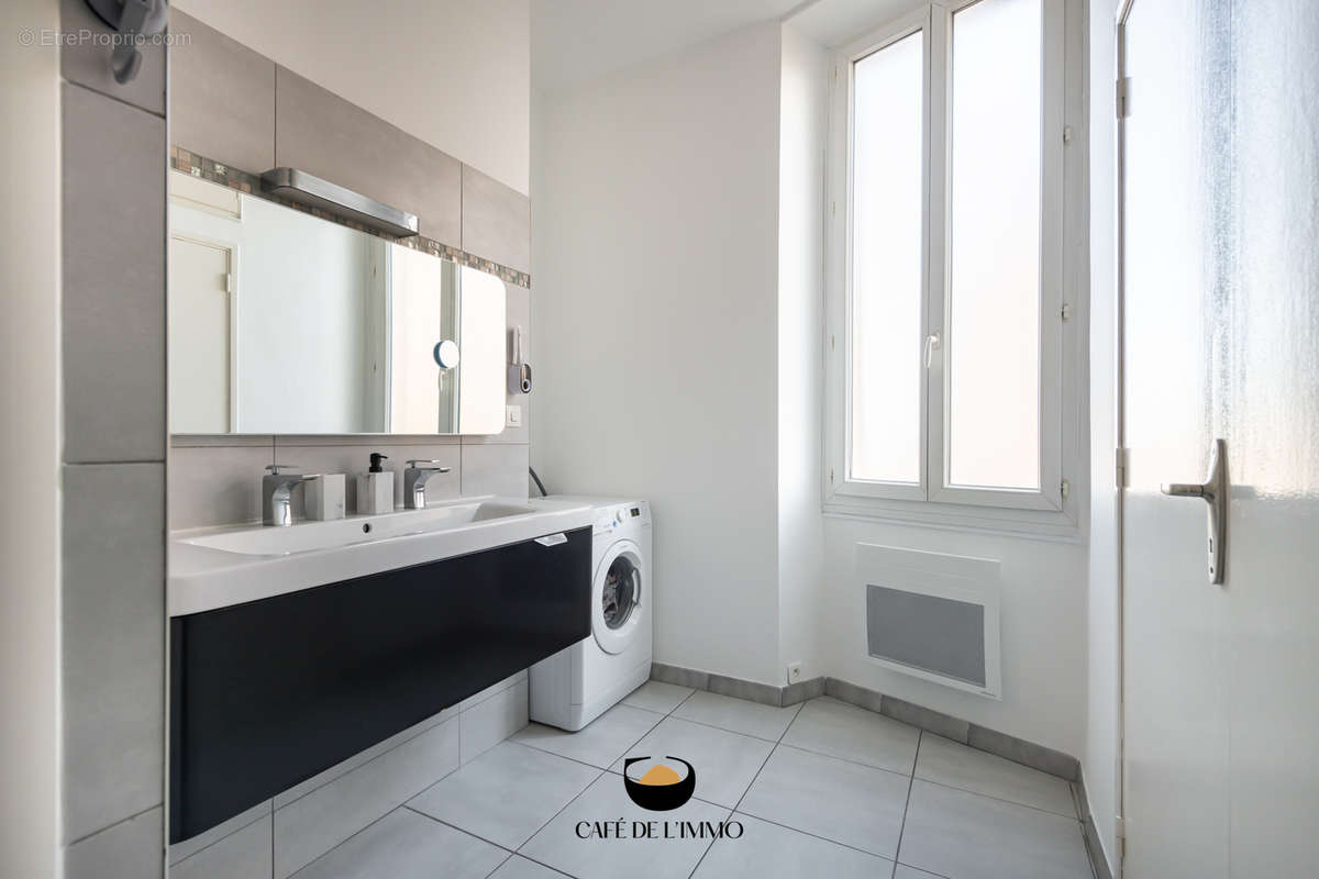 Appartement à MARSEILLE-4E