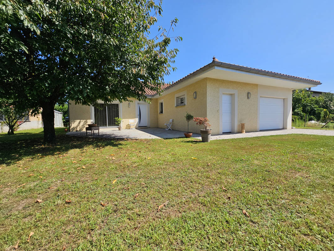 Maison à CHARVIEU-CHAVAGNEUX