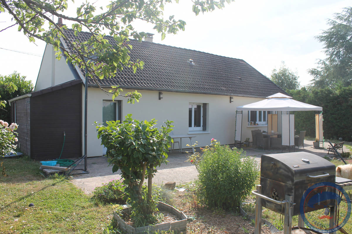 Maison à LA MEMBROLLE-SUR-CHOISILLE