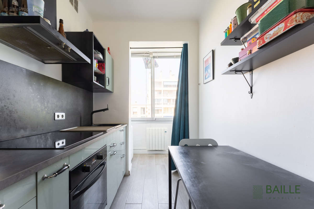 Appartement à MARSEILLE-8E